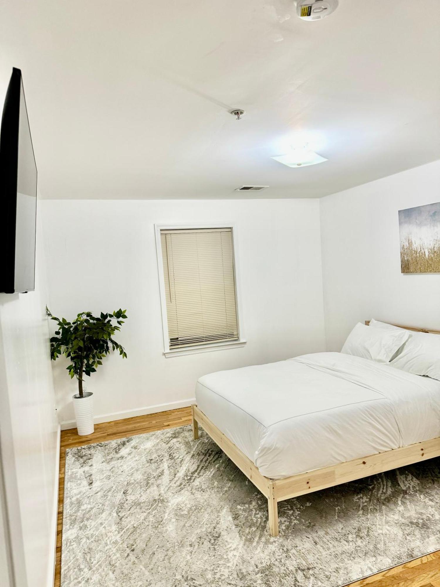 Stylish Evergreen Apartment By Newark Airport Exterior foto