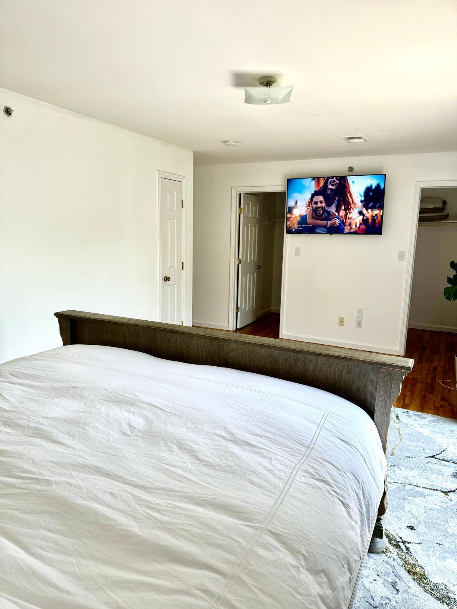 Stylish Evergreen Apartment By Newark Airport Exterior foto